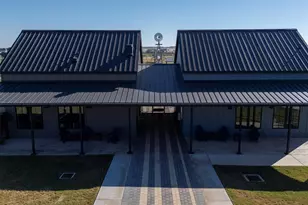 156 Appleberry Ln, Elgin, TX 78621 - Photo 32