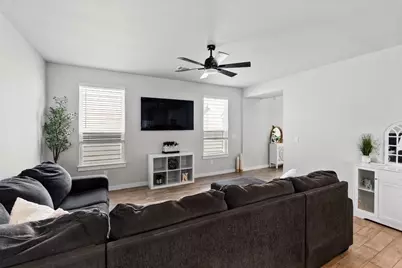 156 Appleberry Lane, Elgin, TX 78621 - Photo 10