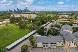 2124 Burton Dr, Austin, TX 78741 - Photo 22