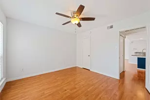 2124 Burton Dr, Austin, TX 78741 - Photo 14