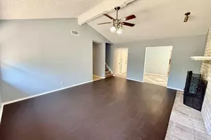 1913 Magazine St, Austin, TX 78727 - Photo 6