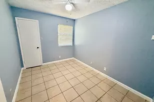 1913 Magazine St, Austin, TX 78727 - Photo 16