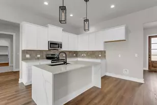 379 Pr Pt Dr, Bertram, TX 78605 - Photo 8