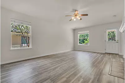 5605 Bentsen Lane, Austin, TX 78723 - Photo 8
