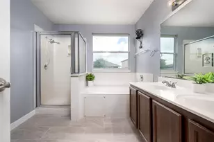 13009 Noche Clara Dr, Del Valle, TX 78617 - Photo 12