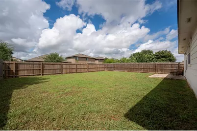 13009 Noche Clara Drive, Del Valle, TX 78617 - Photo 16