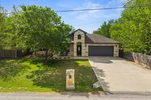 139 Waikakaaua Dr, Bastrop, TX 78602 - Photo 2