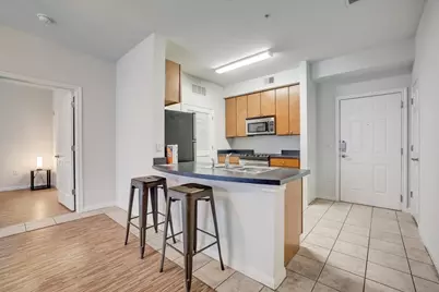 2515 Pearl #212, Austin, TX 78705 - Photo 2