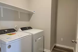 112 Capella Wy, Hutto, TX 78634 - Photo 6