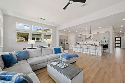 8324 Looksee Lane, Austin, TX 78744 - Photo 2