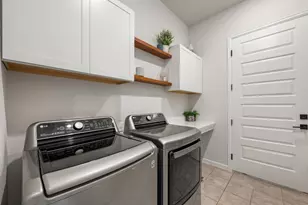 8324 Looksee Ln, Austin, TX 78744 - Photo 34
