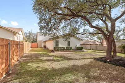 12020 Carmel Park Lane, Austin, TX 78727 - Photo 26