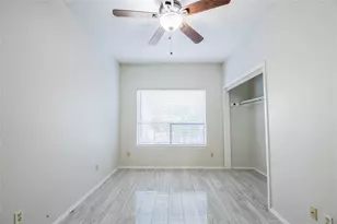 806 W 24th St, Austin, TX 78705 - Photo 10