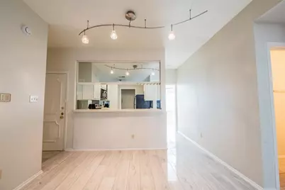 806 W 24th Street #236, Austin, TX 78705 - Photo 4