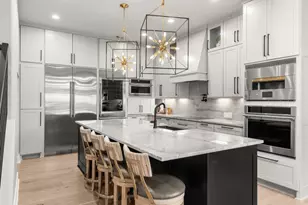 8 Hightrail Way, The Hills, TX 78738 - Photo 4