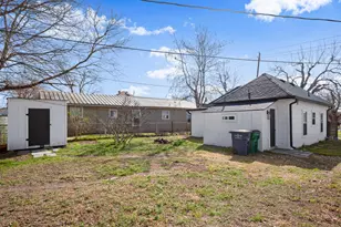 918 W 3rd St, Taylor, TX 76574 - Photo 22
