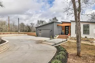 942 Chamberlin Rd, Dale, TX 78616 - Photo 2