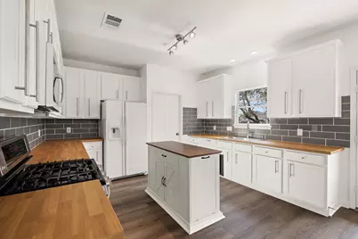 1131 Stone Forest Trail, Round Rock, TX 78681 - Photo 2