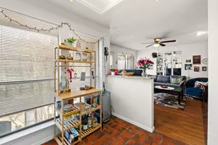 2110 Rio Grande St, Austin, TX 78705 - Photo 14