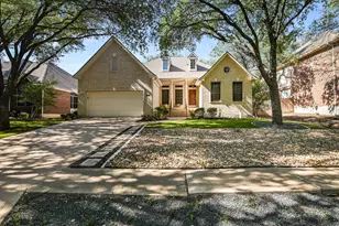 13004 Scofield Farms Dr, Austin, TX 78727 - Photo 2