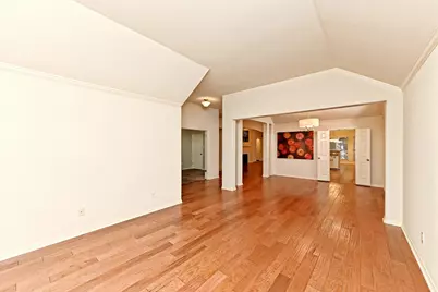 13004 Scofield Farms Drive, Austin, TX 78727 - Photo 10