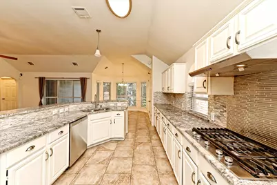 13004 Scofield Farms Drive, Austin, TX 78727 - Photo 6