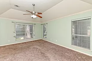 13004 Scofield Farms Dr, Austin, TX 78727 - Photo 16