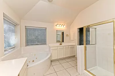 13004 Scofield Farms Drive, Austin, TX 78727 - Photo 20