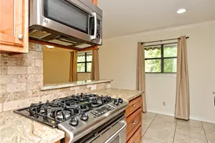 407 E 45th St, Austin, TX 78751 - Photo 6