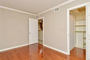 407 E 45th St, Austin, TX 78751 - Photo 10