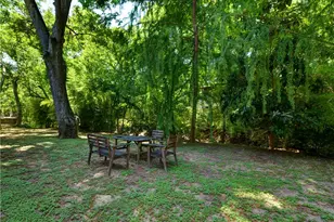 407 E 45th St, Austin, TX 78751 - Photo 14