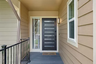 205 Venture Boulevard S, Leander, TX 78645 - Photo 2