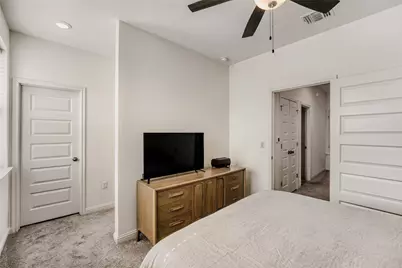 8007 Mellencamp Drive, Austin, TX 78744 - Photo 14