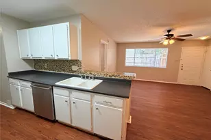 12102 Arrowwood Dr, Austin, TX 78727 - Photo 12