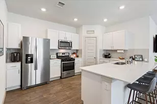 117 Big Sandy Creek Dr, Hutto, TX 78634 - Photo 10