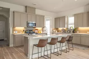 7413 Boyd Hvn Dr, Austin, TX 78744 - Photo 8