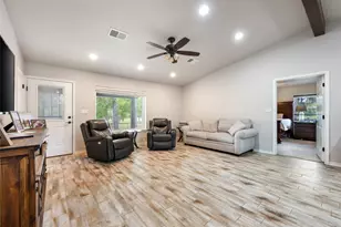 121 Dog Run, Burnet, TX 78611 - Photo 18