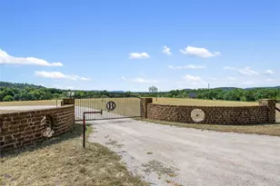 121 Dog Run, Burnet, TX 78611 - Photo 2