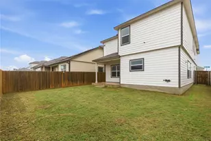 101 Rowdy Yates Wy, Jarrell, TX 76537 - Photo 28