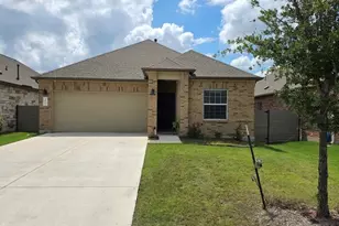208 Wolf Springs Rd, Georgetown, TX 78628 - Photo 2