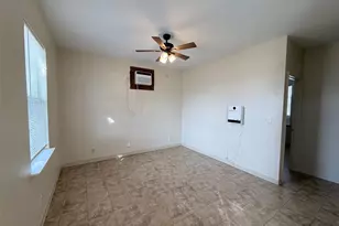 251 Zimmerman Ave, Bastrop, TX 78602 - Photo 2