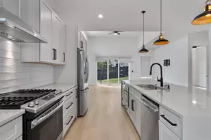 4712 Reyes St, Austin, TX 78721 - Photo 8