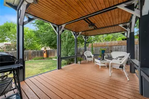 3908 Rolling Hill, Round Rock, TX 78681 - Photo 2
