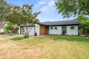 3908 Rolling Hill Dr, Round Rock, TX 78681 - Photo 2
