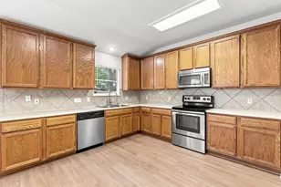 135 Lear Ave, Buda, TX 78610 - Photo 14