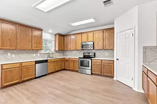 135 Lear Ave, Buda, TX 78610 - Photo 16