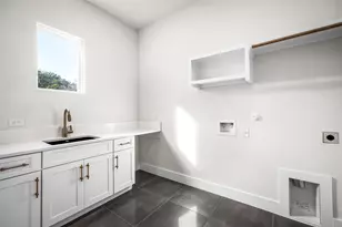 6513 Lavish Bnd, Jonestown, TX 78645 - Photo 32