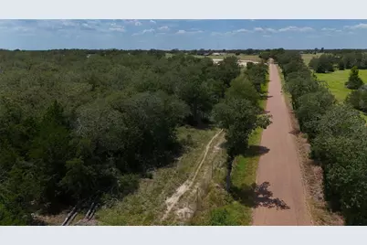 2250 Old Lockhart Road, Plum, TX 78952 - Photo 18