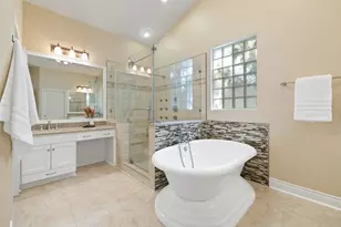 5 Tiburon Ct, The Hills, TX 78738 - Photo 14