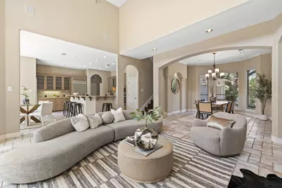 5 Tiburon Court, The Hills, TX 78738 - Photo 4